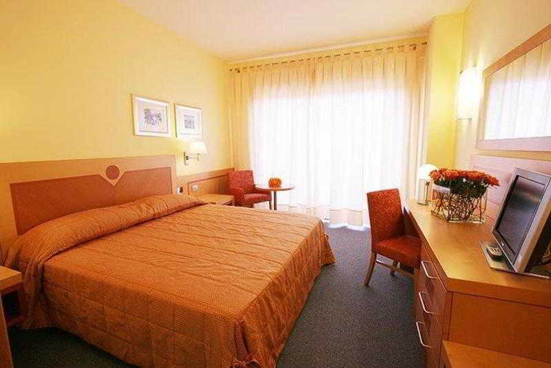 Best Western Hotel I Triangoli Infernetto Zewnętrze zdjęcie